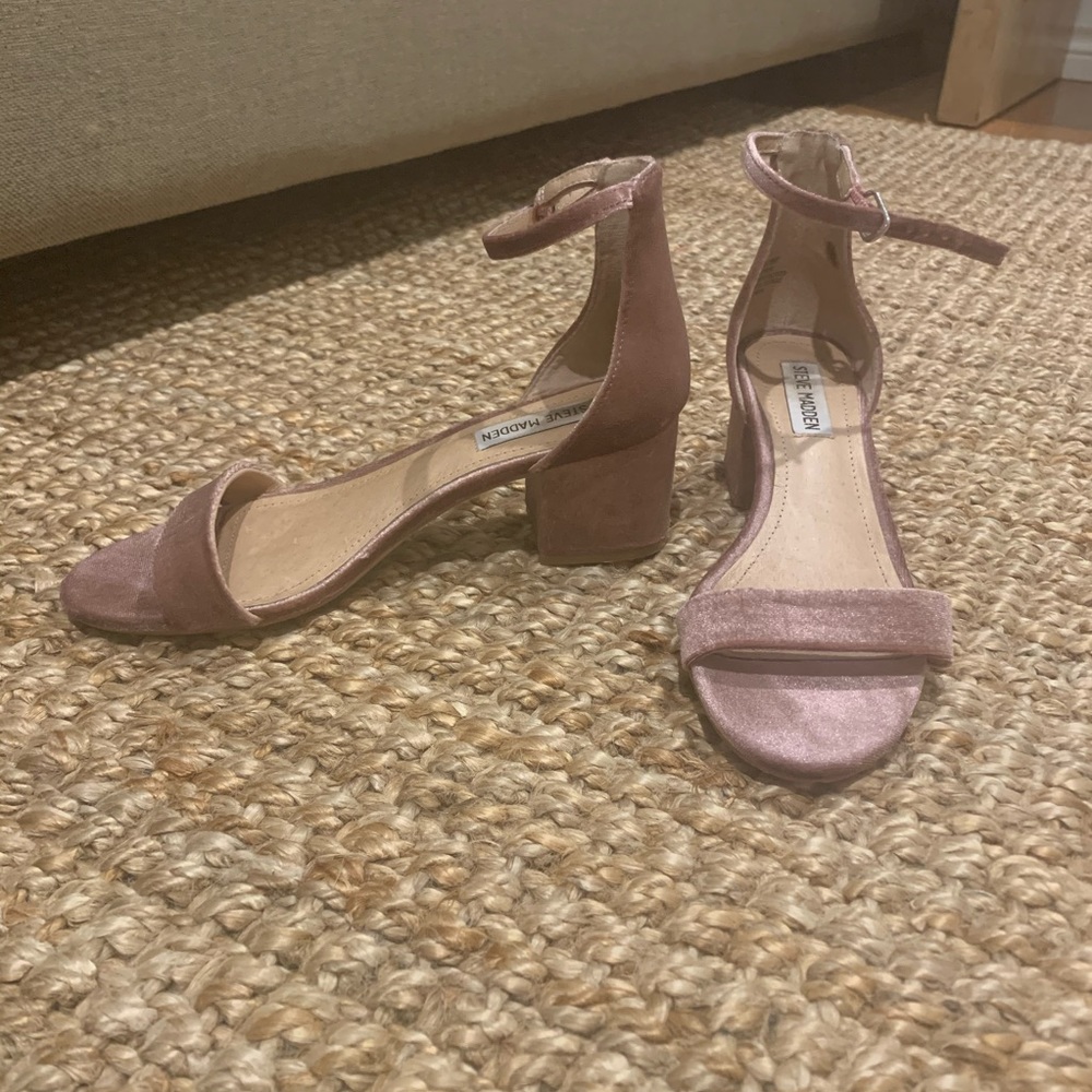 Steve Madden ‘Irenee’ Heeled Velvet Sandal